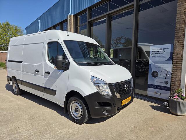 Renault MASTER / Nissan Interstar 2.3 dCi 150Pk / 110Kw L2/H2 Airco Cruise Achteruitrijcamera Trekhaak 2500 Kg