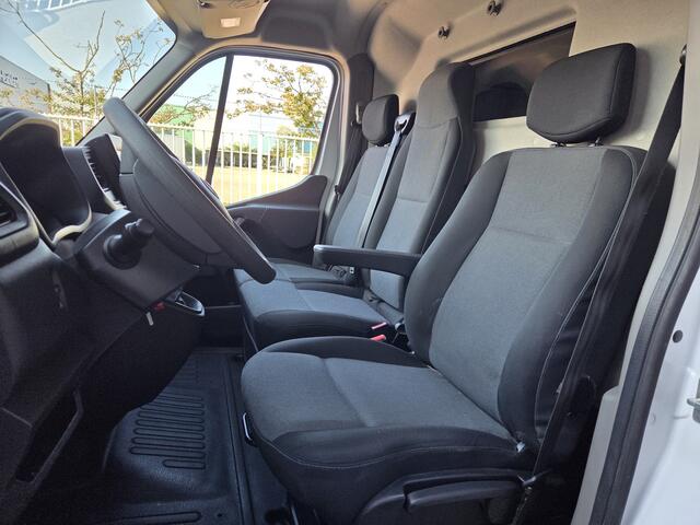 Renault MASTER / Nissan Interstar 2.3 dCi 150Pk / 110Kw L2/H2 Airco Cruise Achteruitrijcamera Trekhaak 2500 Kg