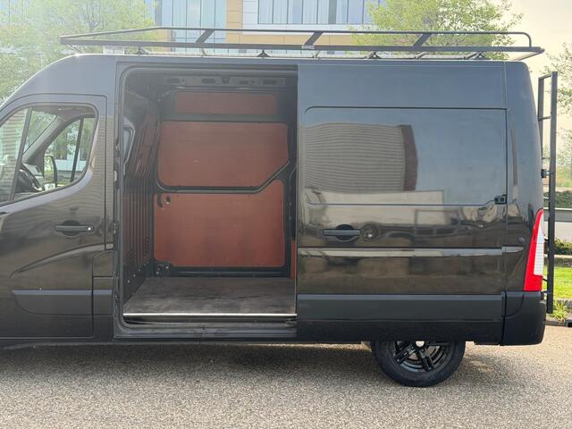 Renault MASTER 2.3DCI T35 L2H2 180PK Dubbelenschuifdeur Airco Navi Cruisecontrol Trekhaak
