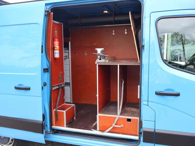 Renault MASTER T35 2.3 DCI 130 PK L2H2 + 2 SCHUIFDEUREN | 220V OMVORMER | WP INRICHTING | TREKHAAK 2500 KG