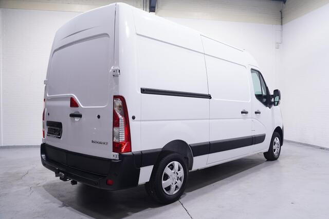 Renault MASTER 2.3 dCi 135 pk L2H2 BPM vrij, Navi, Camera Laadruimte Pakket, Trekhaak 2.500 kg, PDC V+A, 3-Zits