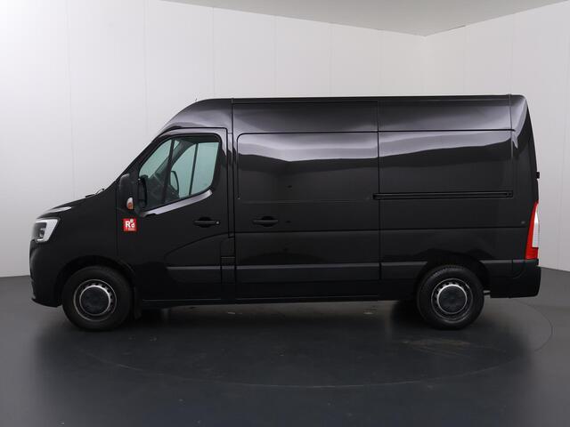 Renault MASTER T35 2.3 dCi 150 | Aut. | L2 H2 | Energy Comfort | Navigatie | Parkeercamera | 3-zits | Trekhaak | Betimmering | Cruise Control |
