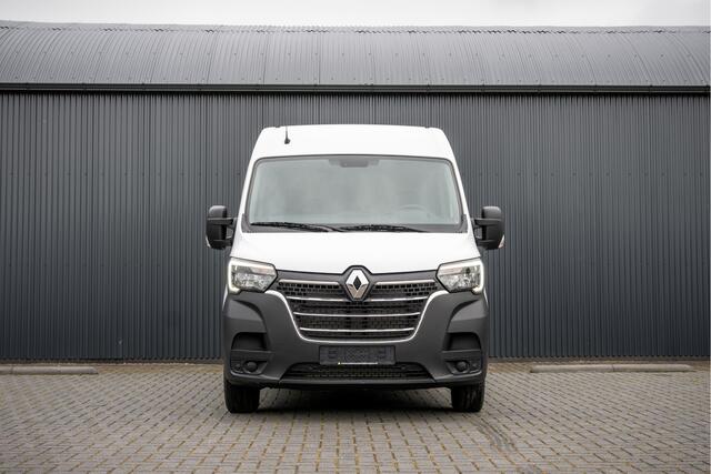 Renault MASTER Bleu DCI 135PK | L2H2 | Nieuw | Navi | 3-Zits | LED | Cruise | Airco