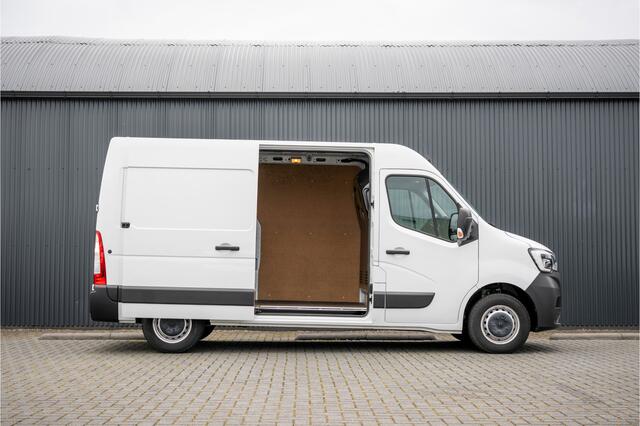 Renault MASTER Bleu DCI 135PK | L2H2 | Nieuw | Navi | 3-Zits | LED | Cruise | Airco
