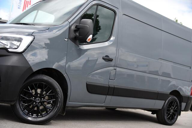 Renault MASTER T35 2.3 dCi 150 L2H2 PB Edition Camera, Cruise, LED, 150pk, Multimedia, LED, Trekhaak, NAVI, Uniek!