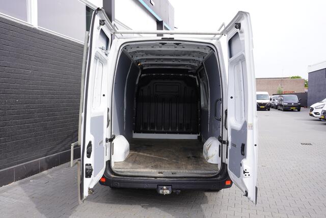 Renault MASTER 2.3 dCi 135PK L2H2 EURO 6 - Airco - Cruise - PDC - ¤ 15.900,- Excl.