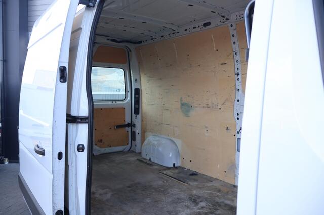 Renault MASTER T35 2.3dCi L3H2 Comfort | Camera | Carplay | Cruise Control