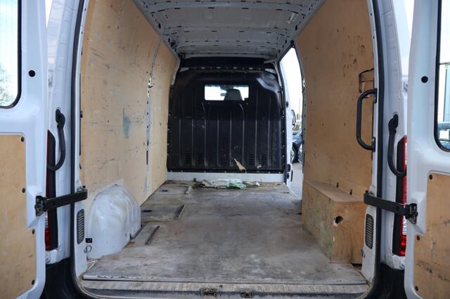 Renault MASTER T35 2.3dCi L3H2 Comfort | Camera | Carplay | Cruise Control