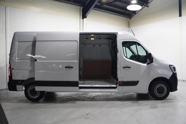 Renault MASTER 2.3 DCI 135 pk L3H2 Navi, Camera, BPM vrij PDC V+A, 270 Graden Deuren, Smartphone Lader, 3-Zits, Nieuw