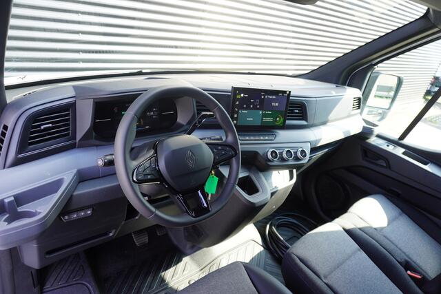 Renault MASTER E-Tech T35 L3H2 Extra long range 87 kWh 420km Range WLTP Trekhaak Tacho Apple Carplay Camera Cruise control Parkeersensoren