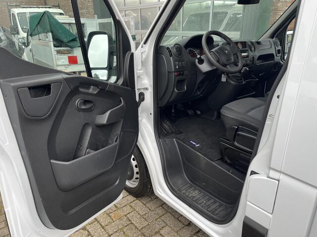 Renault MASTER T31 Z.E. L3H1 100% Elektrische Maxilift m50 laadkraan Airco Achterruitrijcamera Gereedschapskist Open laadbak Pick-up Ideaal voor emissie zone zero!!
