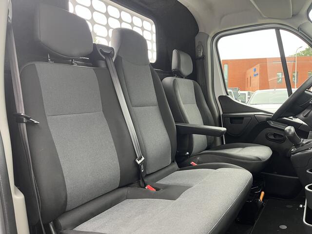 Renault MASTER T31 Z.E. L3H1 100% Elektrische Maxilift m50 laadkraan Airco Achterruitrijcamera Gereedschapskist Open laadbak Pick-up Ideaal voor emissie zone zero!!
