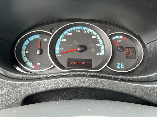 Renault MASTER T31 Z.E. L3H1 100% Elektrische Maxilift m50 laadkraan Airco Achterruitrijcamera Gereedschapskist Open laadbak Pick-up Ideaal voor emissie zone zero!!