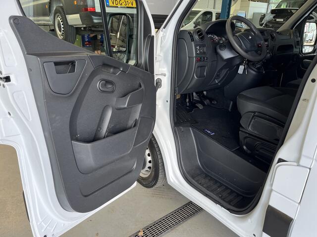 Renault MASTER T35 2.3 dCi L3 Energy Maxilift Laadkraan Trekhaak 2500 kg Airco 3-Persoons Open laadbak Pick-up Euro 6 Verkeersbord Actiebord Pijlenbord Bakwagen P-up 1e eigenaar ex gemeente
