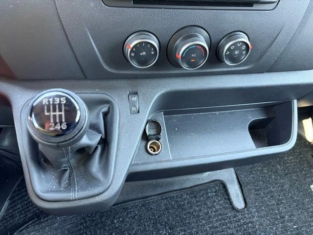 Renault MASTER T35 2.3 dCi 180 L3H2 Energy Work Edition