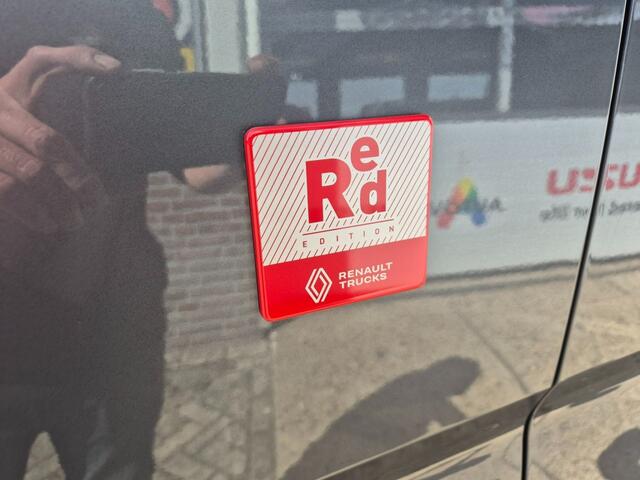 Renault MASTER 150.35 Red Edition L2H2 Trekhaak 2500 Kg BPM Vrij 12-2024