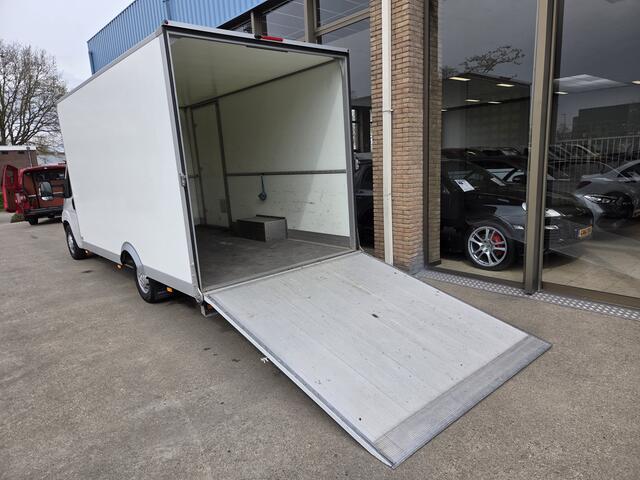Renault MASTER / Peugeot Boxer 140 PK Lowliner Laadklep / Oprijklep Lage instap Airco Cruisecontrol