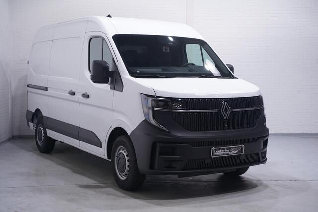 Renault MASTER 2.0 dCi 130 pk L2H2 Incl. BPM ex BTW, Apple Carplay, Trekhaak 2.500 kg, Dodehoek Assist, Laadruimte Pakket, 3-Zits