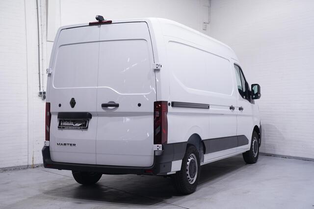Renault MASTER 2.0 dCi 130 pk L2H2 Incl. BPM, ex BTW, Navi Apple Carplay, Airco, Laadruimte Pakket, PDC achter, 3-Zits