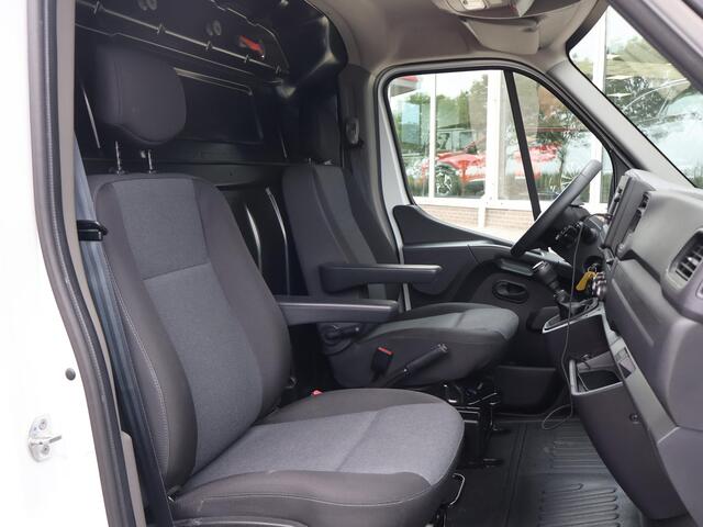 Renault MASTER T35 2.3 DCI 135 PK L3H2 WORK EDITION + APPLE CARPLAY | CAMERA | DODEHOEK | CRUISE