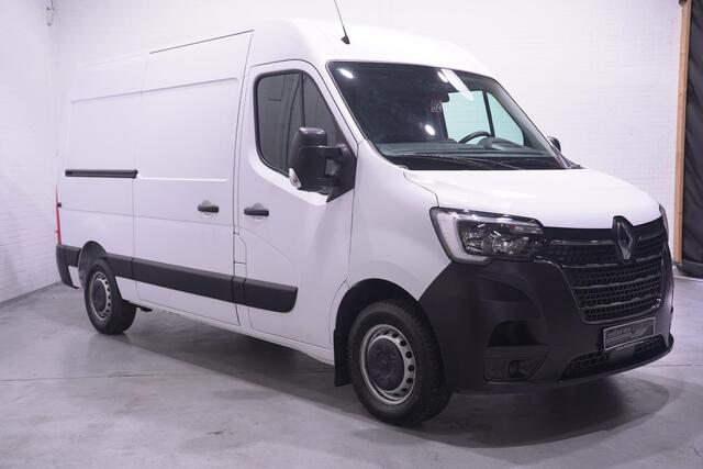 Renault MASTER 2.3 DCi 150 pk L2H2 Airco, Camera, Cruise Control Trekhaak 2.500 kg, Laadruimte Pakket, PDC achter, 3-Zits
