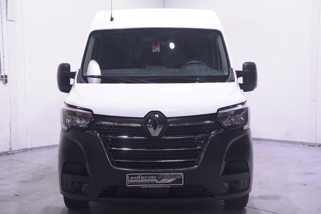 Renault MASTER 2.3 DCi 150 pk L2H2 Airco, Camera, Cruise Control Trekhaak 2.500 kg, Laadruimte Pakket, PDC achter, 3-Zits