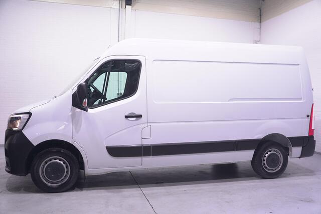 Renault MASTER 2.3 DCi 150 pk L2H2 Airco, Camera, Cruise Control Trekhaak 2.500 kg, Laadruimte Pakket, PDC achter, 3-Zits