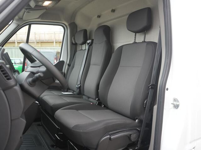 Renault MASTER T35 2.3 dCi 135 L3H2 Comfort - All Seasonbanden - Sidebars - Trekhaak - Dealeronderhouden