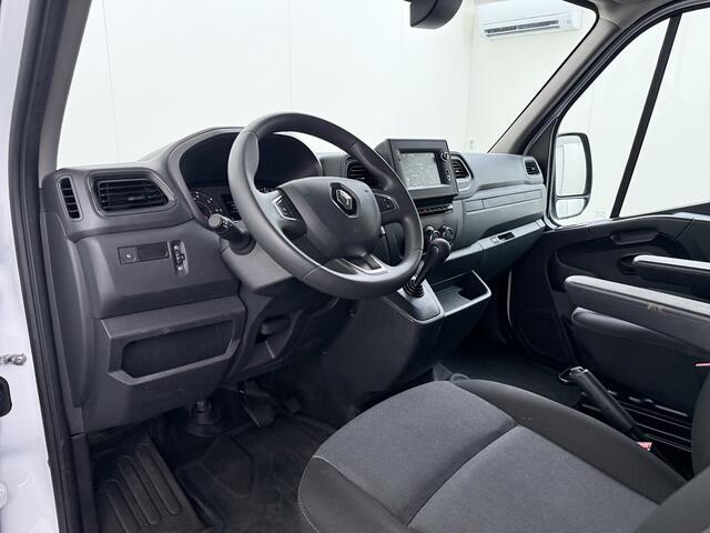 Renault MASTER T35 2.3 dCi 150 L2H2 Camera Navi Dab Trekhaak Lane-dep. Treeplanken Apple/Android CruiseControl Pdc Elek.Ramen/Spiegels Aut.Verlichting Start/Stop Armsteun Mistlampen Energy Comfort