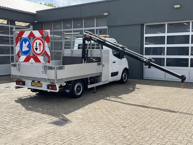 Renault MASTER T35 2.3 dCi Hiab Laadkraan T-CLX 013 Trekhaak 2500 kg Airco Cruise controle 2-Persoons Open laadbak Pick-up Euro 6 Verkeersbord Actiebord Pijlenbord Bakwagen P-up
