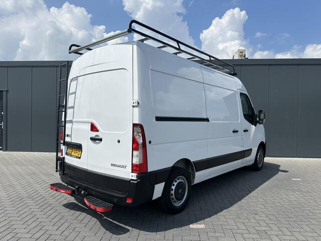 Renault MASTER T35 2.3 dCi 136 PK / L2H2 / 1e EIG. / 67.106 KM / IMPERIAAL / TREKHAAK / NAVI / AIRCO / CRUISE