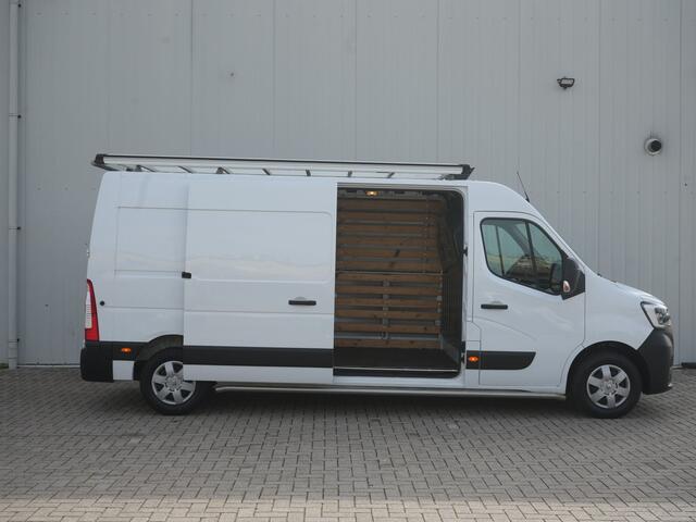 Renault MASTER T35 2.3 dCi 150 L3H2 Energy Work Edition - All Seasonbanden - Achteruitrijcamera - Cruise Control - Sidebars - Trekhaak - Dealeronderhouden