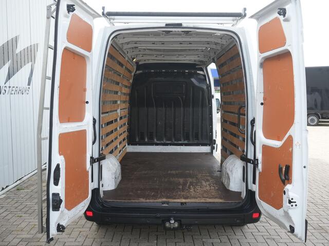 Renault MASTER T35 2.3 dCi 150 L3H2 Energy Work Edition - All Seasonbanden - Achteruitrijcamera - Cruise Control - Sidebars - Trekhaak - Dealeronderhouden