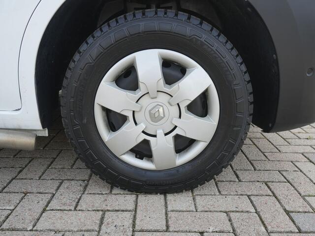 Renault MASTER T35 2.3 dCi 150 L3H2 Energy Work Edition - All Seasonbanden - Achteruitrijcamera - Cruise Control - Sidebars - Trekhaak - Dealeronderhouden