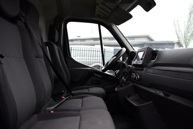 Renault MASTER T35 2.3 dCi 150 L2H2 Black Edition Cruise, Camera, Carplay, 150pk, Automaat Multimedia, LED, NAVI, Trekhaak, Uniek!