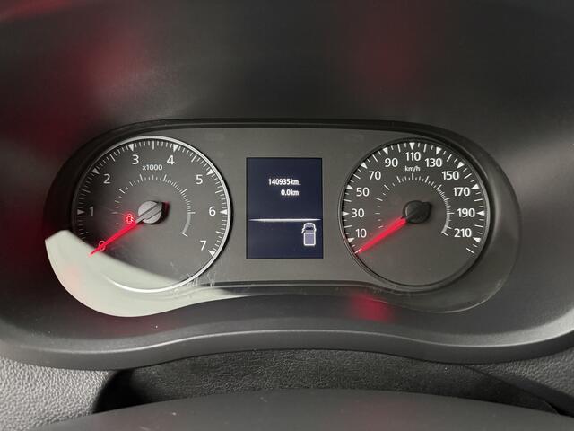Renault MASTER 2.3DCi 180PK L3H2 Maxi | Imperiaal | Trekhaak | Navigatie | Camera | Multimedia | Airco | Cruise | Betimmering