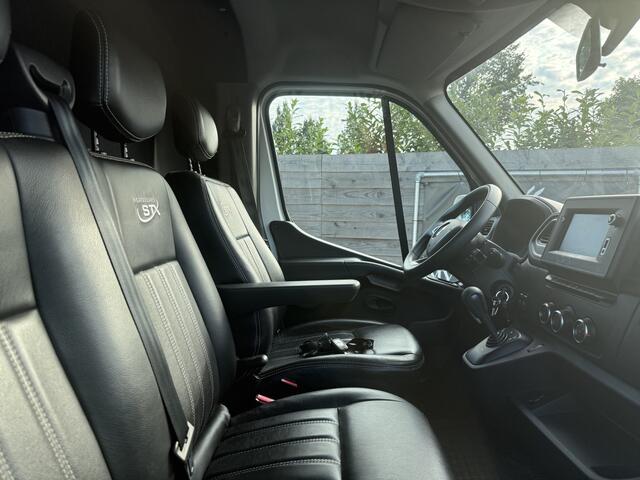 Renault MASTER | HORSETRUCK | STX | STALLION 3XL | 2021 | HENGST | AUTOMAAT | 180 PK | 103.765KM | 3-SEAT | L3 | | NL KENTEKEN