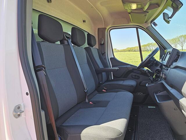 Renault MASTER T35 2.3 dCi 145 L4H2 Bakwagen Laadklep Airco 145Pk Euro6 Navi CruiseControl 3-Zits