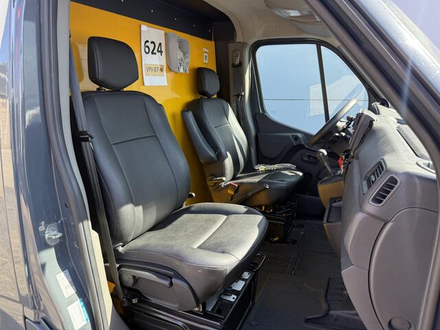 Renault MASTER Plancher T35 2.3 DCI 150PK Automaat LED Airco Cruise Control Camera Foodtruck Meubelbak Paardenwagen