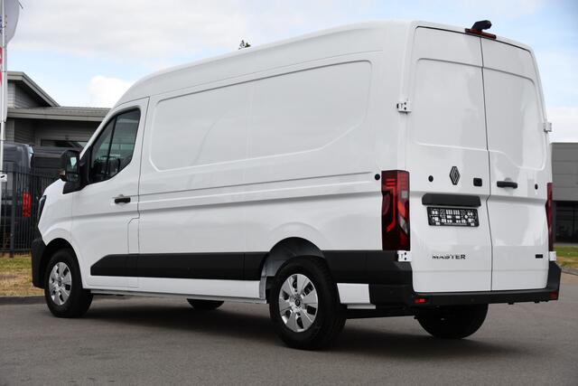 Renault MASTER E-Tech T35 L2H2 Extra long range 87 kWh Camera, Cruise, Carplay, LED, Clima, Stoelverwarming, Laadruimte Betimmering, 143pk, Virtual, Sensoren, Uniek!