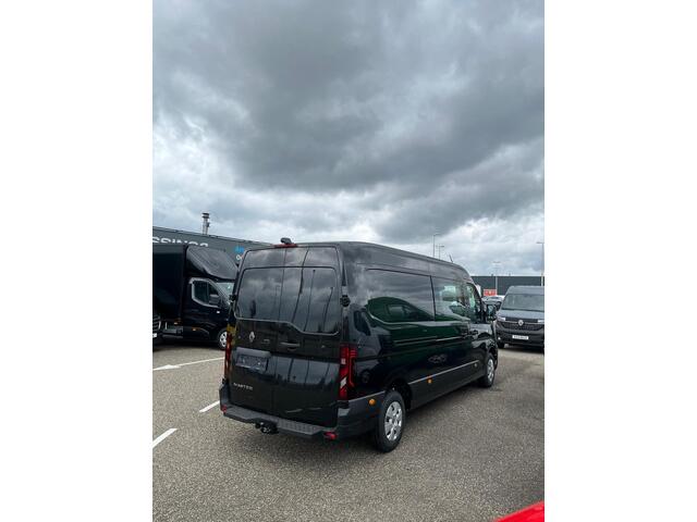 Renault MASTER 2.0 dCi 170 pk L3H2 Dubbel Cabine Automaat zwart