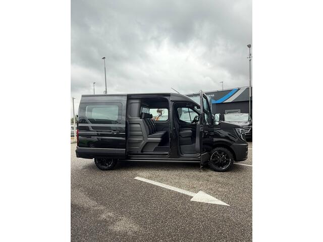 Renault MASTER 2.0 dCi 170 pk L2H2 Dubbel Cabine Automaat zwart
