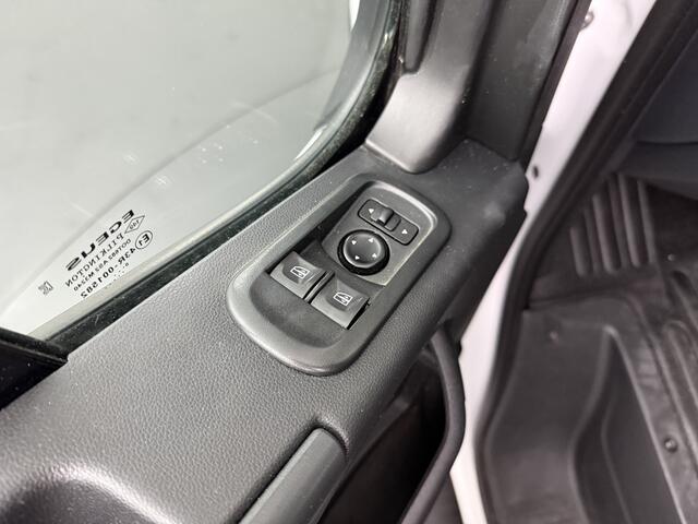 Renault MASTER 2.3DCI 130PK L2H2 Hoogwerker 12Mtr | Airco | Cruise | 3-Zits | Trekhaak