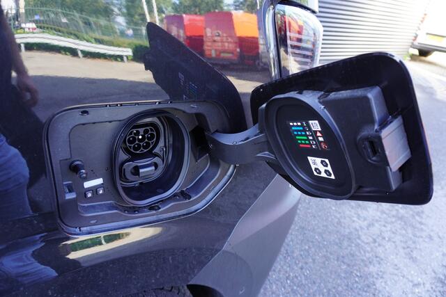 Renault MASTER E-Tech T35 L3H2 Extra long range 87 kWh 420km Range WLTP Trekhaak Tacho Apple Carplay Camera Cruise control Parkeersensoren