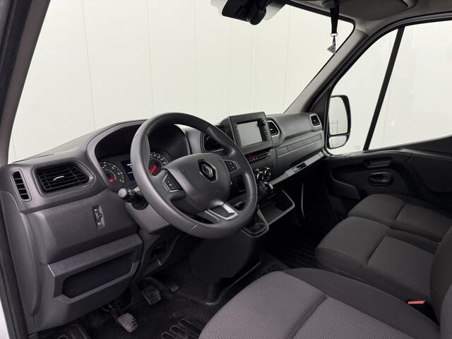 Renault MASTER 2.3DCi 135PK L2H2 | Multimedia | Navigatie | 3-Zits | Betimmering | Airco | Cruise