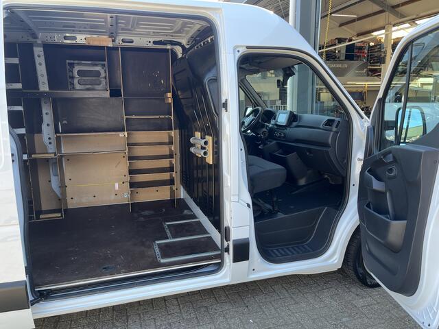 Renault MASTER E-Tech L2H2 52 kWh 100% electrische 162km WLTP Airco Cruise controle 3-Persoons Camera Houten kastinrichting 1e eigenaar