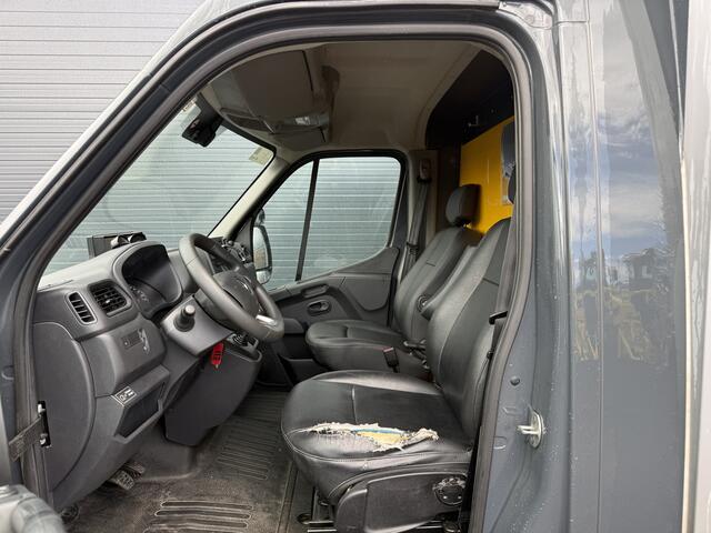Renault MASTER Plancher T35 2.3 DCI 150PK Automaat Bakwagen Airco Cruise Control Camera Parkeersensoren Foodtruck Meubelbak Frietkar Paardenwagen