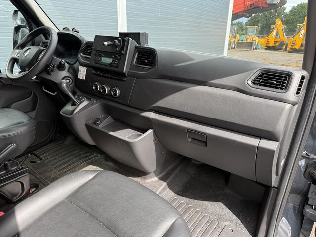 Renault MASTER Plancher T35 2.3 DCI 150PK Automaat Bakwagen Airco Cruise Control Camera Parkeersensoren Foodtruck Meubelbak Frietkar Paardenwagen