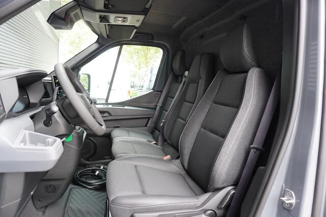 Renault MASTER E-Tech T35 L3H2 Extra long range 87 kWh 420km Range WLTP Apple Carplay Camera Cruise control Parkeersensoren Betimmering