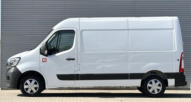 Renault MASTER T33 2.3 dCi 150 PK L2H2 Airco|Trekhaak|Navi|Cruise